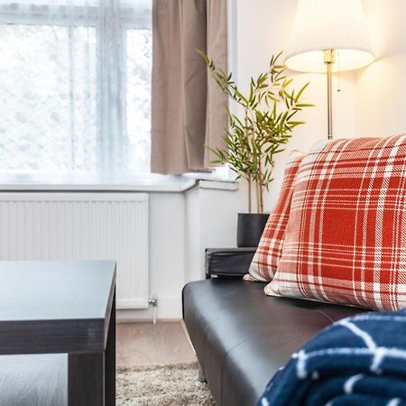Autonomous 2 Bdr Apartment With Garden And Parking Enfield Ngoại thất bức ảnh
